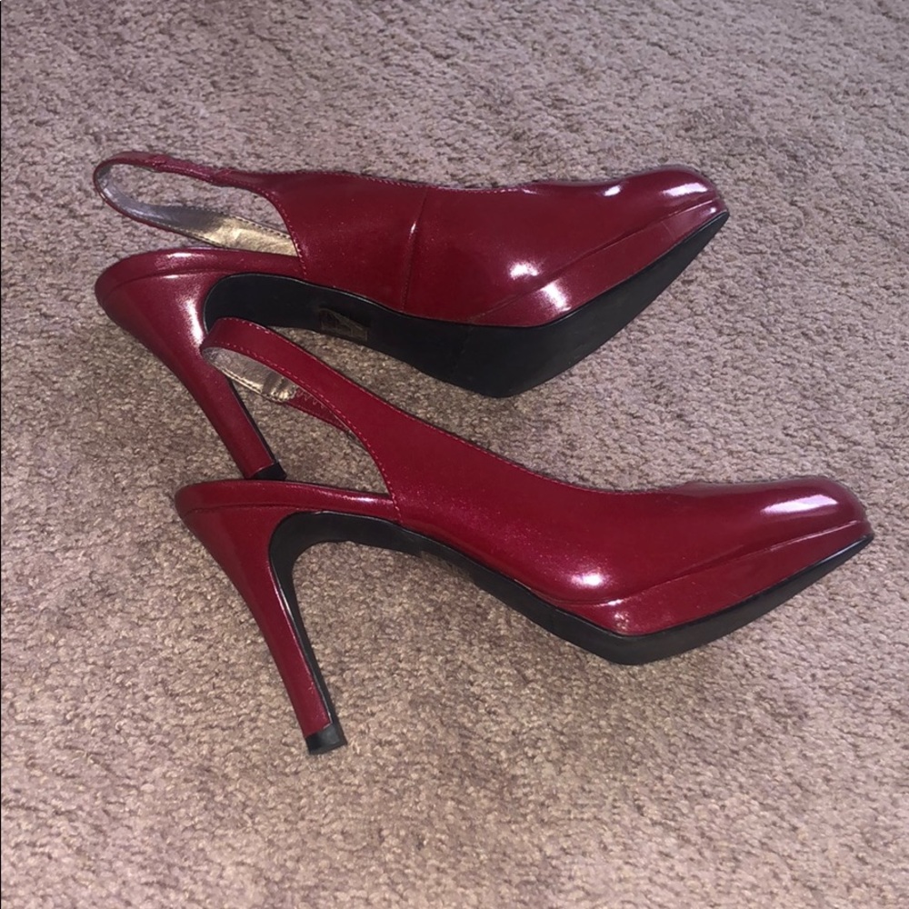 Shoes - Picture 4 of 4